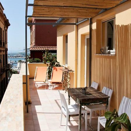 Appartamento Con Terrazza Panoramica In Marina. Cagliari Zewnętrze zdjęcie