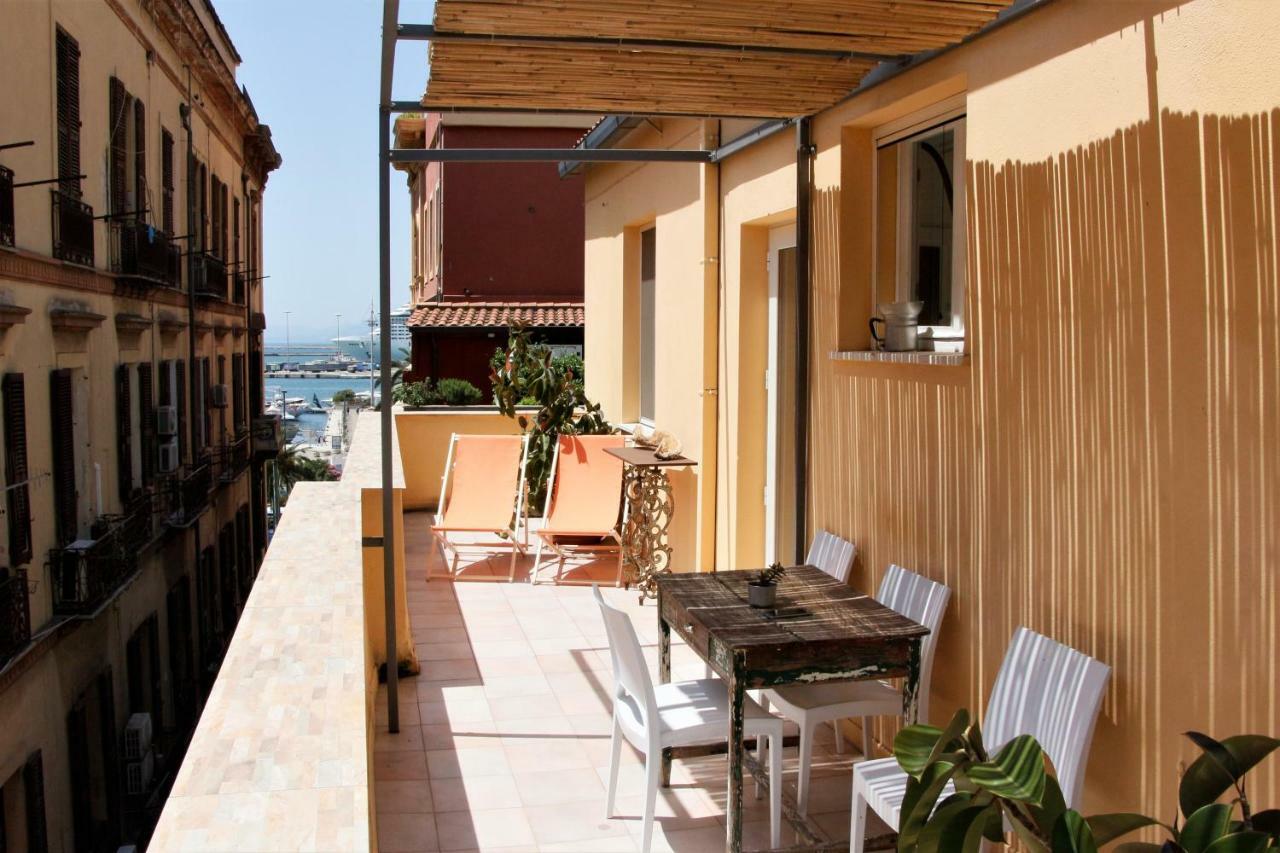 Appartamento Con Terrazza Panoramica In Marina. Cagliari Zewnętrze zdjęcie